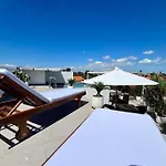 Uma Penthouse