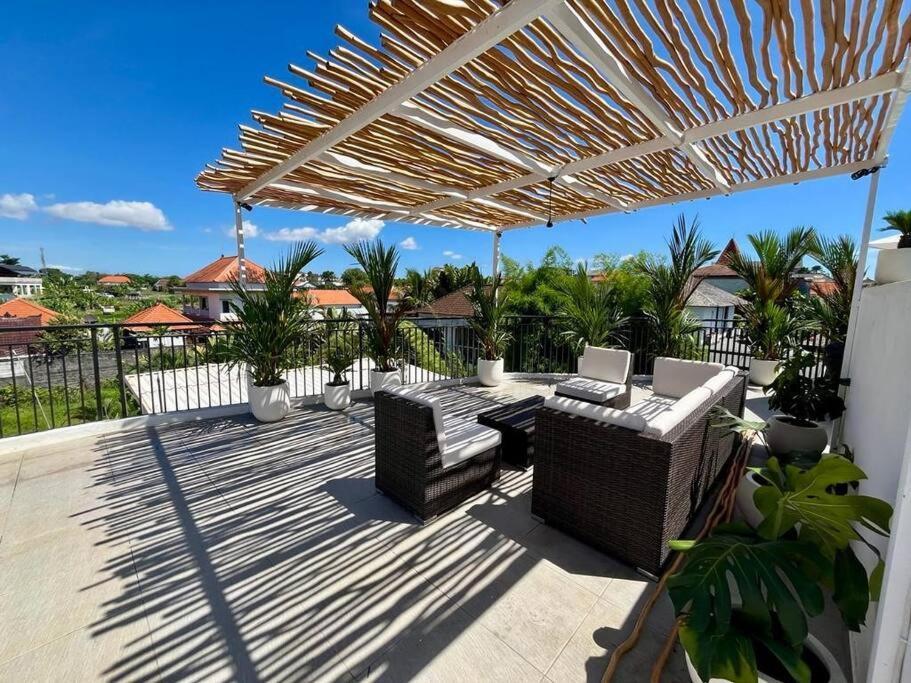 Uma Penthouse Villa *